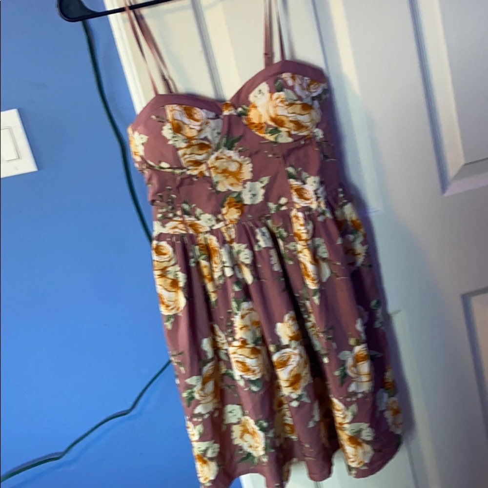 Dress - Picture 2 of 2